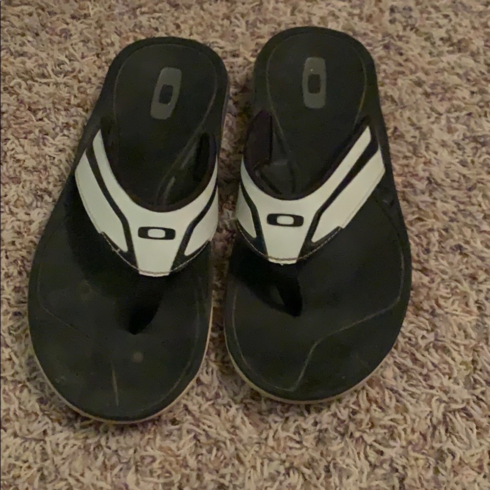 Oakley flip flops